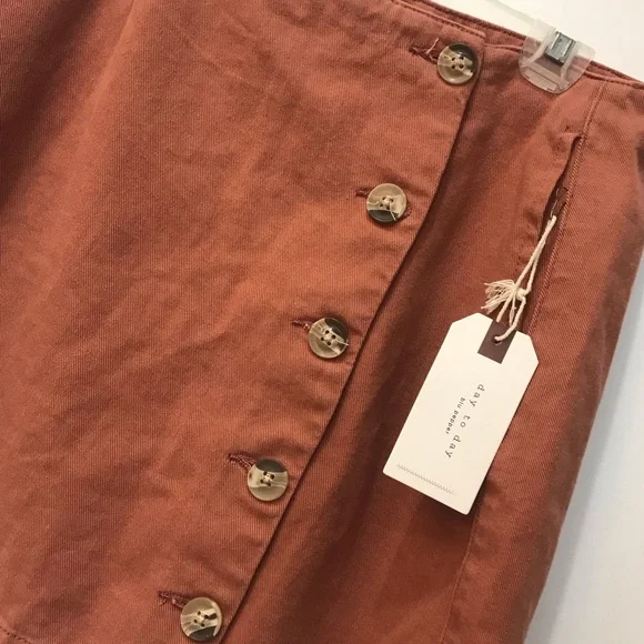 NWT Day to Day Blu Pepper Rust skirt sz Large - Picture 3 of 8